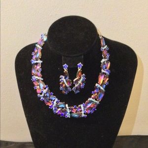 Elegant necklace set